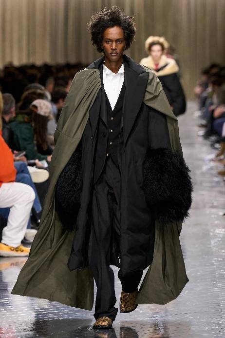 pg试玩游戏-迪奥二零二六冬季秀：一场时装的联结游戏